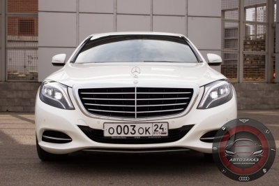 Mercedes-Benz W222 S400