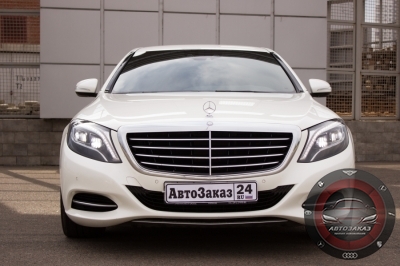 Mercedes-Benz W222 S400