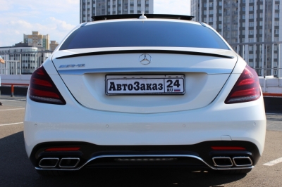 Mercedes-benz W222 S63 AMG