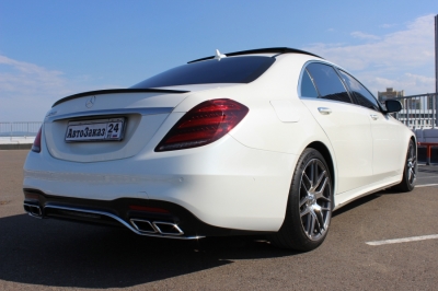 Mercedes-benz W222 S63 AMG