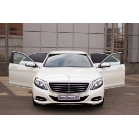 Mercedes-Benz W222 S400